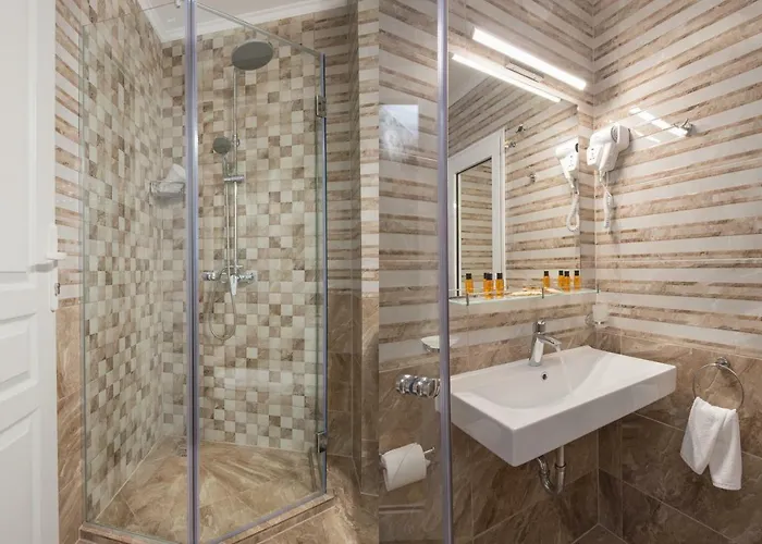 Marina White Sands 酒店 3*